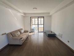 上海嘉定嘉定城区日月光伯爵天地汇景华庭(二期) 电梯房 精装修 4室2厅2卫出租房源真实图片