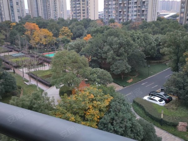 绍兴柯桥柯桥宝业大坂风情地铁口大坂风情188平四室两厅三卫的豪华