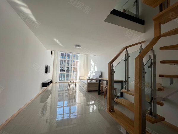 青岛崂山青岛二中鲁商蓝岸丽舍(商住楼)南向loft带大阳台  青岛科技