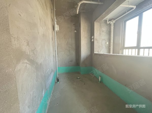 瀛洲蓝郡3室2厅2卫137.5㎡南北105万