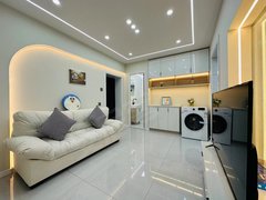 牡丹江东安北龙市场信大福民步梯5楼精装修两房一厅带家具家电拎包入住下楼市场超市出租房源真实图片