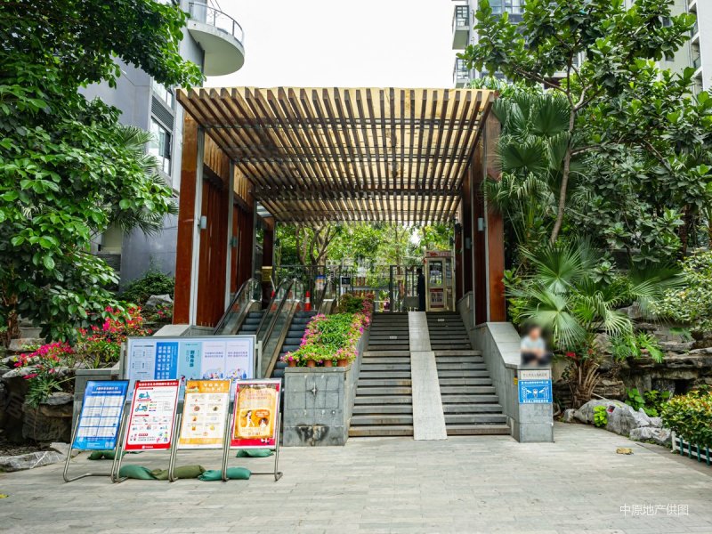 深圳房产网>深圳二手房>南山二手房>科技园二手房>岸芷汀兰>800_600