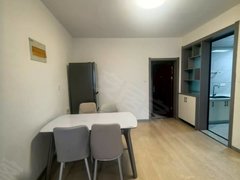 新安中心市场新安城区润泽苑小区  两室精装  电梯房  出路方便 交通便利出租房源真实图片