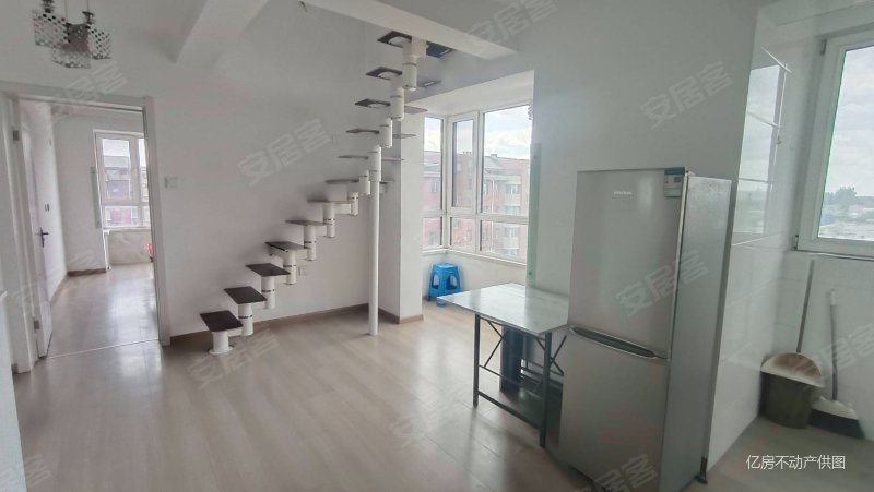 沈阳房产网>沈阳二手房>于洪二手房>红旗台二手房>西湖俪景>800_451