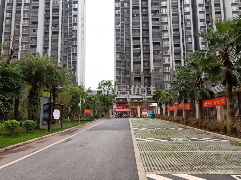 南宁房产网>南宁二手房>良庆二手房>大沙田二手房>荣和半山华府>800