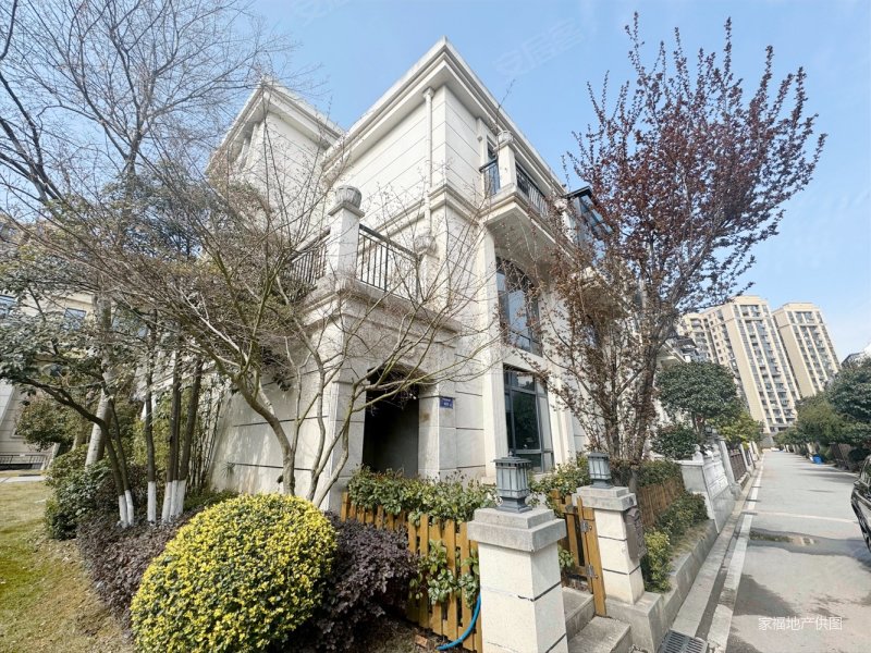 赶紧约起来,卢浮原著(别墅)二手房,390万,5室2厅,3卫,276平米-长沙