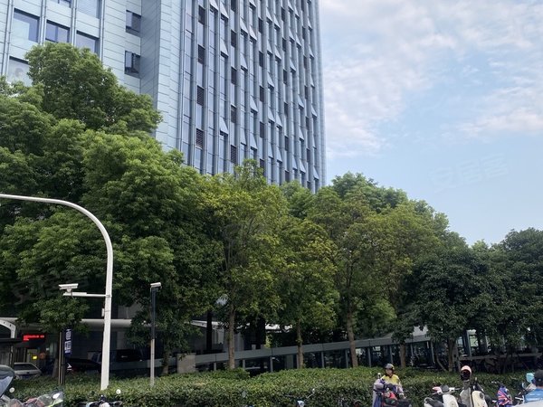 杭州钱塘下沙物美福雷德广场(商住楼)文泽路地铁口 福雷德广场  朝南