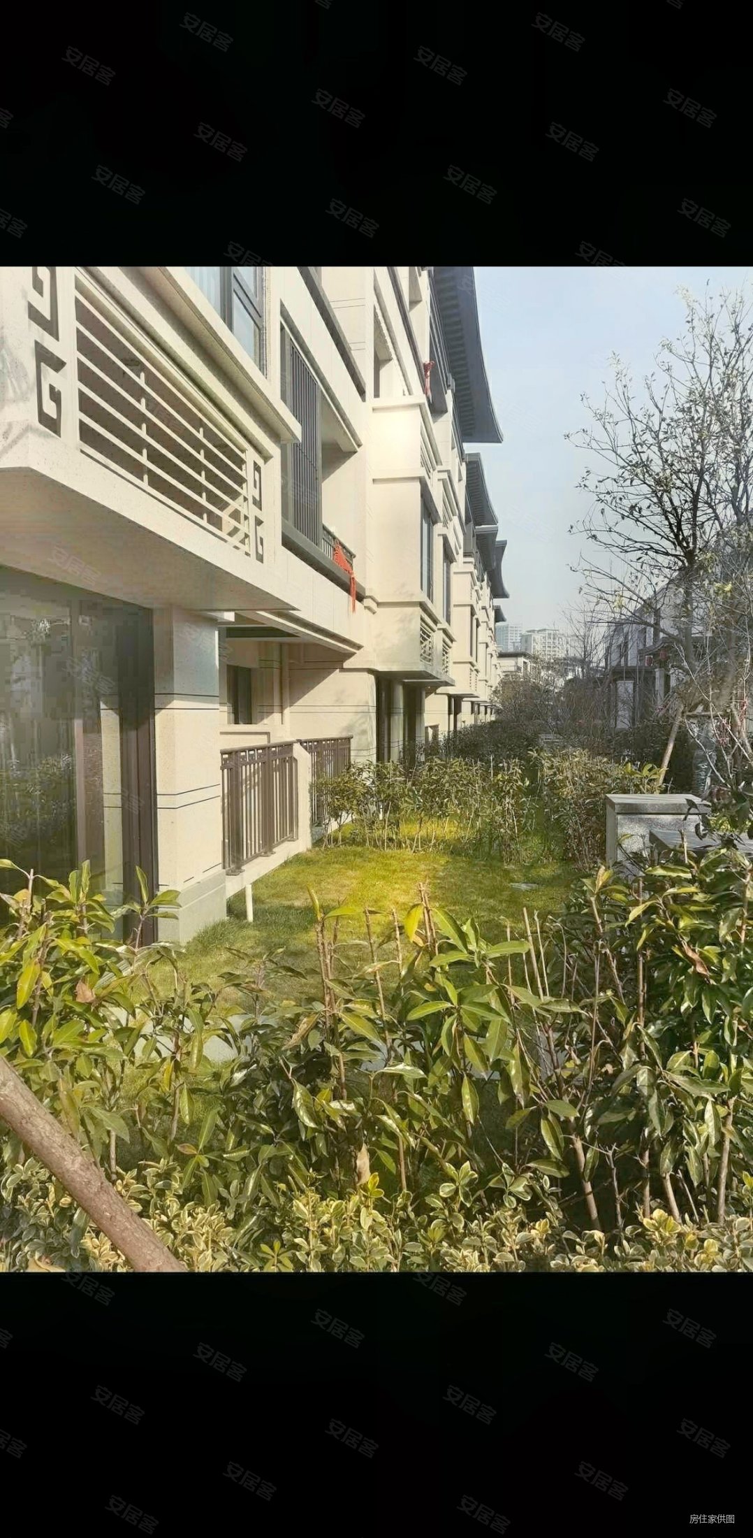 建发玖里湾一三期和祥路5室2厅3卫25093平方米