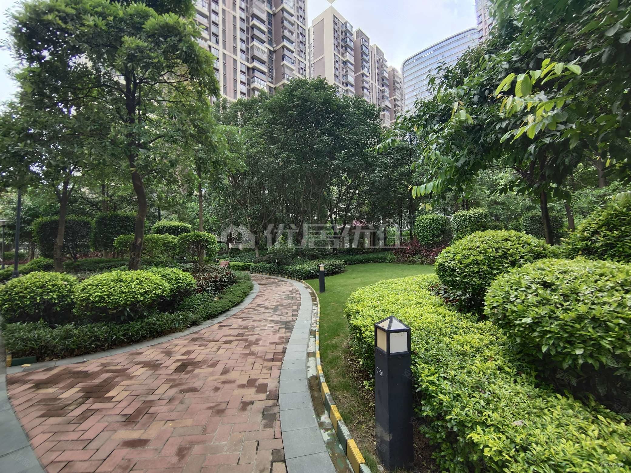 保利东湾 全新毛坯 随时看房,保利东景花园二手房,378万,4室2厅,2卫