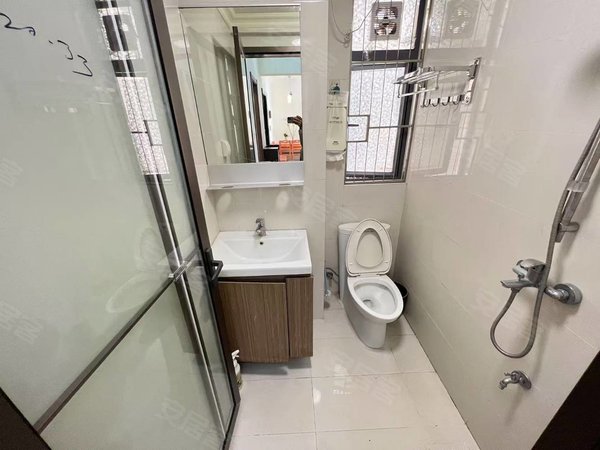 江门江海滘头江海碧桂园江海万达旁,碧桂园两房,家私家电齐全,随时看房出租房源真实图片