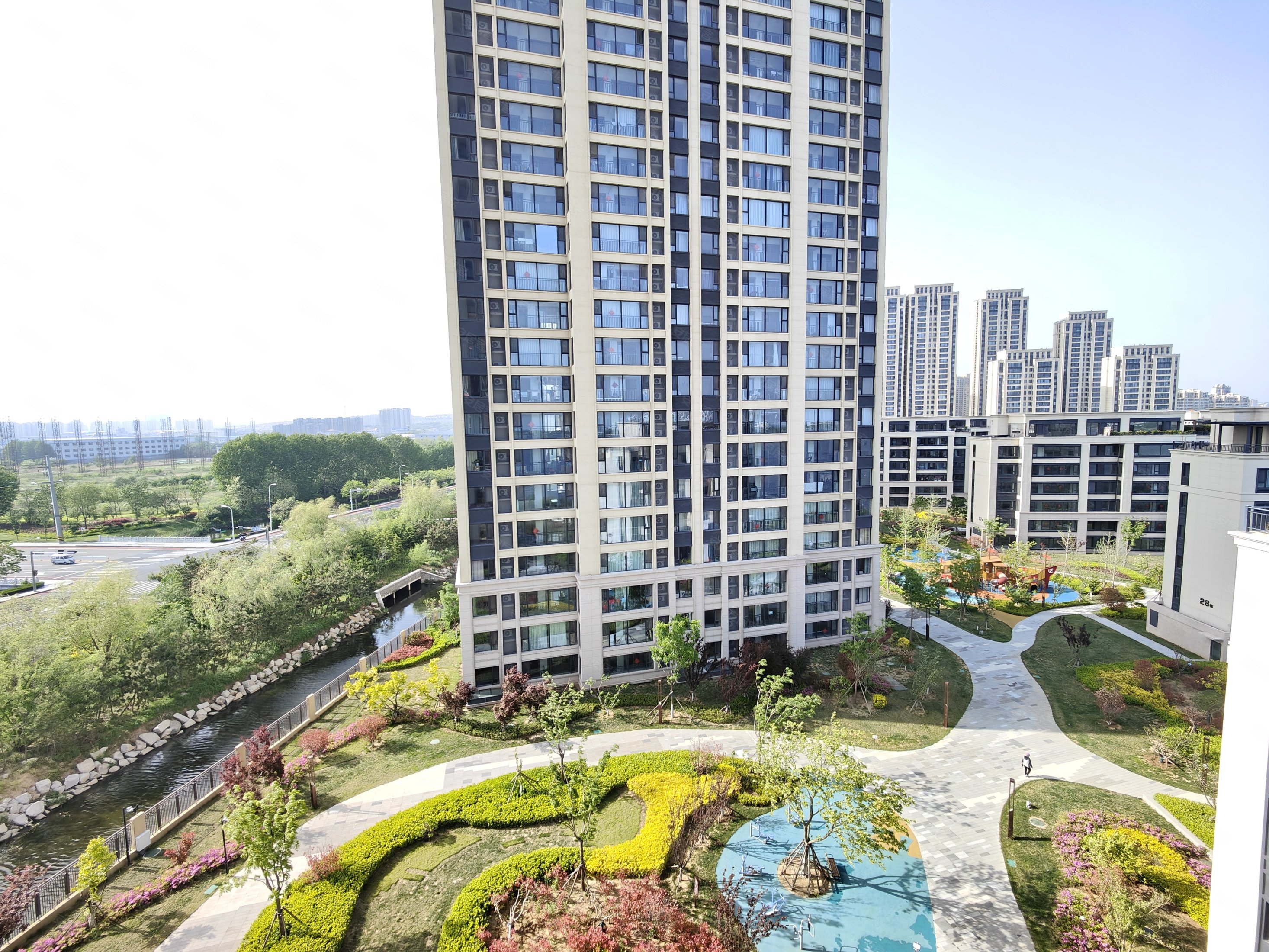 特价房仅售3个月 175w 华发樱花湖 前排 观湖观海无遮挡