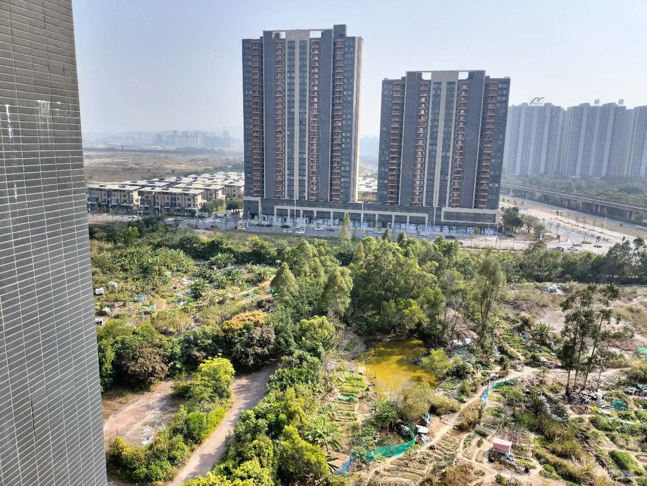 锦绣海湾城(七期)3室2厅2卫107.82㎡南103万