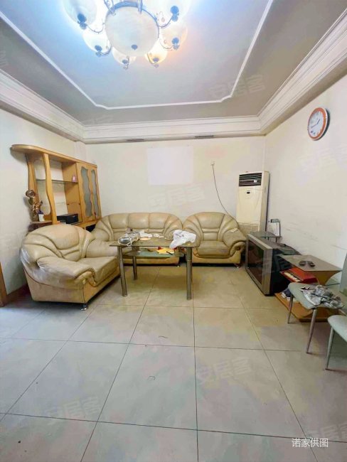 万隆花园 医疗配套成熟 临地铁 正南朝向 楼层好 交通便利