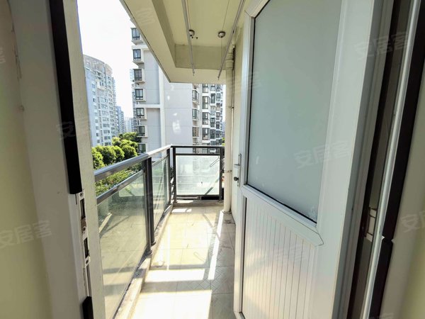 华莱坞影视城附近,仙河苑三期精装两房出租,周边配套齐全