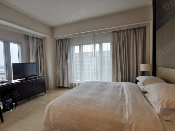 北京东城东单东方豪庭公寓东方广场汇贤豪庭顶层三居室 采光视野好