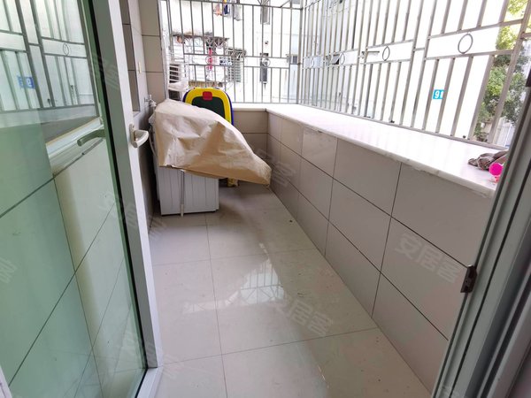 深圳罗湖布心布心花园(三区)新上 布心花园三期 88平3房2厅租5300