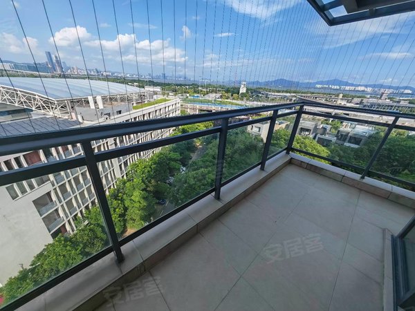 深圳南山后海鸿威海怡湾畔花园深圳湾一线海景房,豪华装修大三房,全新