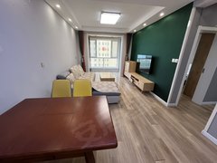 庆阳西峰西峰城区六中隔壁精装两居家具家电齐全出租房源真实图片