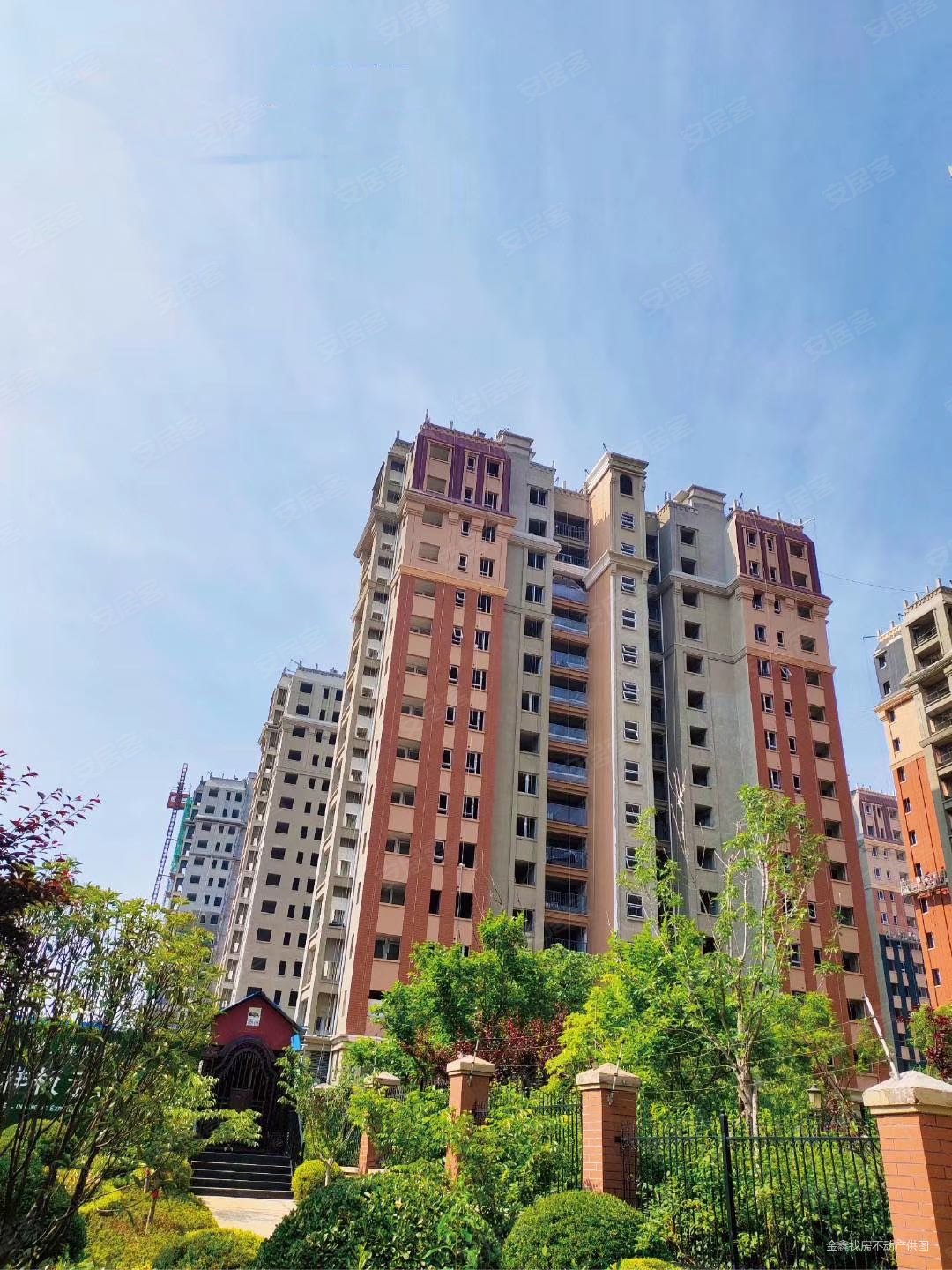 金地格林美景3室2厅2卫108.91㎡南北106万