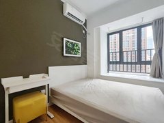 深圳南山大冲近高新园站！大冲新城花园~0中介~毕业生免押！可领包入住~出租房源真实图片