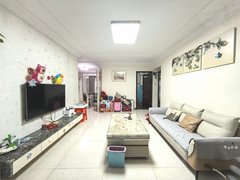 潮州湘桥潮枫路恒大城南区中层116平方,3房2厅1卫,精装修,家私家电齐全出租房源真实图片