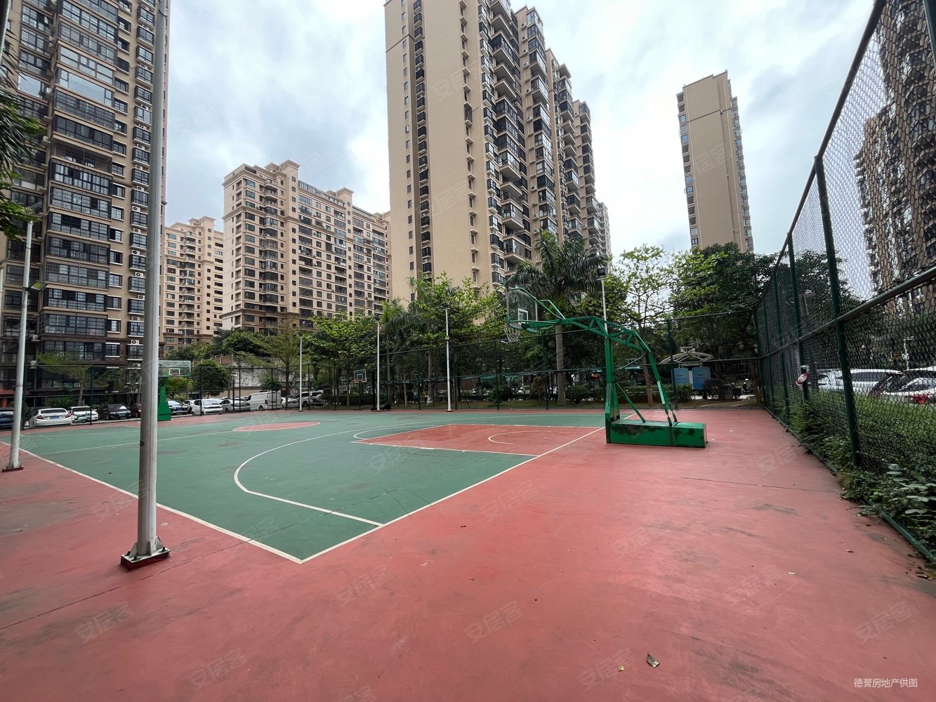 急售万达商圈海秀花园3房南北通透双阳台