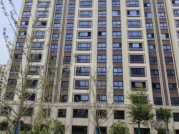 昆山周市镇客运北站翡丽兰亭花园翡丽兰亭 3居室 2600元每月 视野开阔