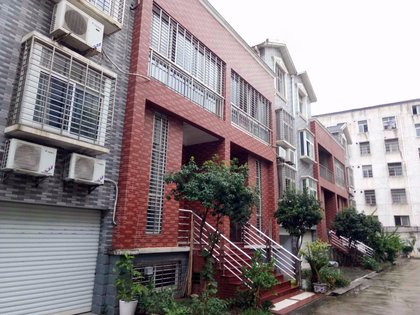 武汉小区 蔡甸小区 蔡甸城区小区 奥山首府(别墅)相似小区 7627元/m