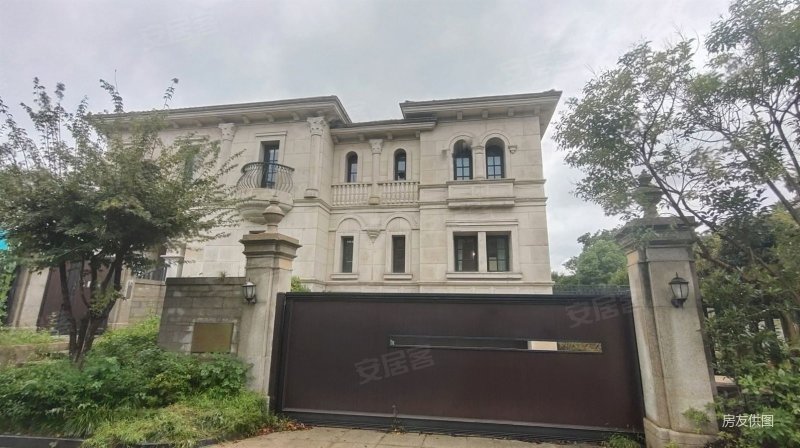 城中豪装独栋,钟山国际高尔夫二手房,7500万,6室3厅,6卫,835平米-南京