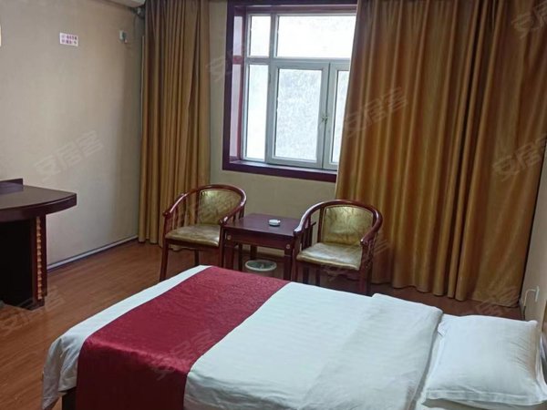 喀什喀什市喀什城区西苑小区环江附近!宾馆长包房!月付1800元!