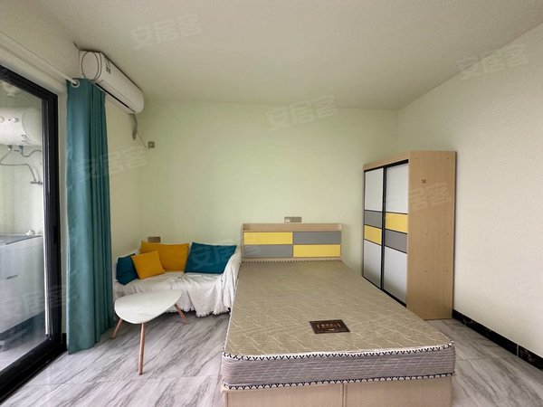 近公交车站,旧城胜利雅苑,万达商圈1房,阳台望景,清城租房-清远58安居