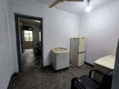 淮南田家庵淮南时代广场柏园新村 2层 一室一厅 设施齐全干净整洁 看房方便出租房源真实图片