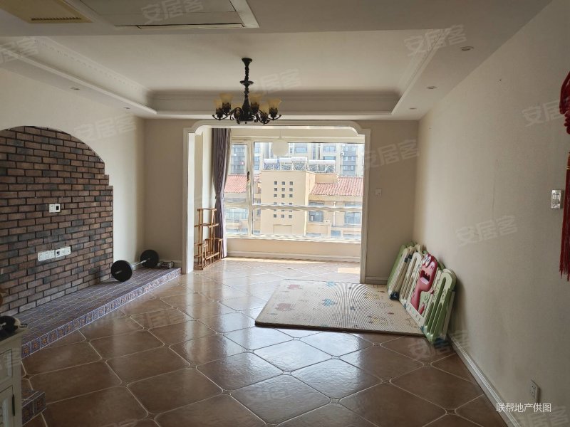 威海房产网>威海二手房>经区二手房>皇冠二手房>悦海世家>800_600