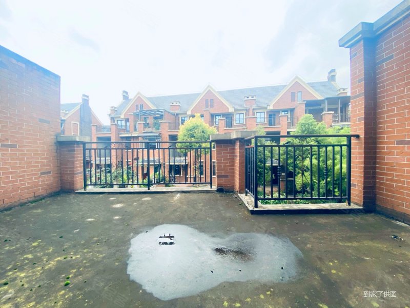 典雅花溪半岛别墅