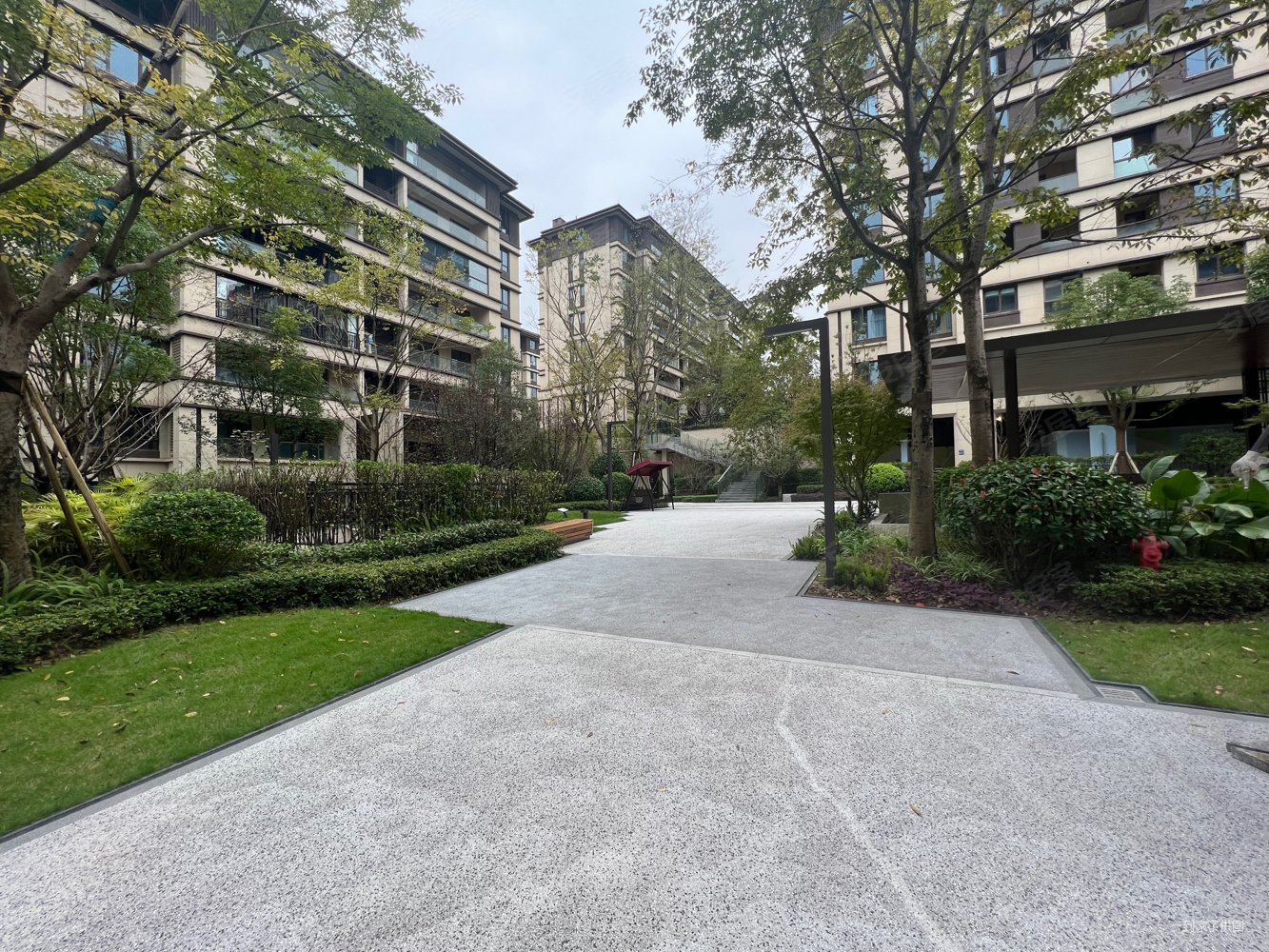 龙湖长滩原麓润园