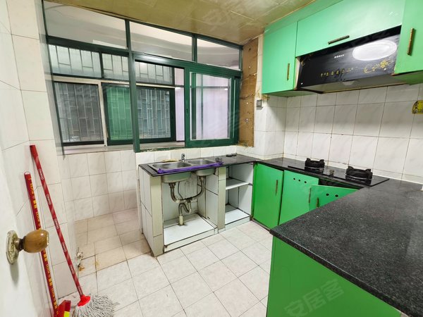 深圳福田下梅林金梅花园金梅花园三房出租,中间楼层,有钥匙看房方便