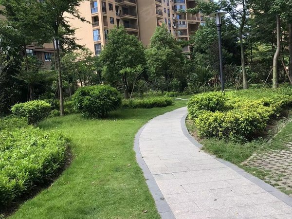 泉州南安霞美镇丽景新城标准3房出租1400元包物业,家具家电齐全出租