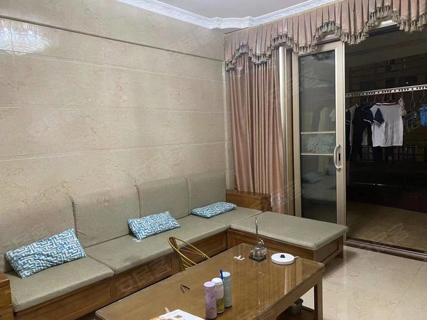 泉州惠安螺城镇世纪星城达利酒店旁边   2室2厅1卫 精装修 电梯房出租