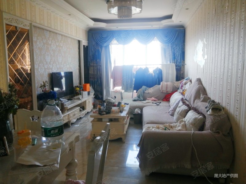 凯旋公馆精装套三中间楼层朝南采光好户型房子没得浪费满五