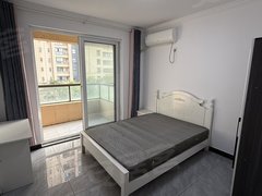 无锡锡山东亭雍景里主卧带阳台单间出租，随时看房，拎包入住出租房源真实图片
