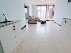 白城洮北洮北城区临近实验小学 步行街十四中 两室带空调 带大阳台 可月租出租房源真实图片