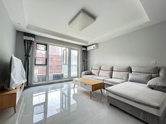 青岛城阳白云山公园（电梯洋房！韩式豪华装修！家具家电齐全！嘎嘎好）青特小镇A区出租房源真实图片