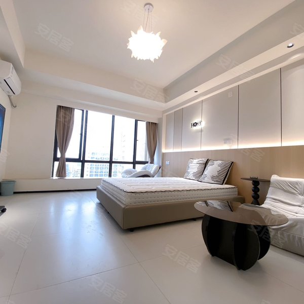 整租｜贺龙体育广场 侯家塘地铁口  南门口 天心阁 市中心位置 