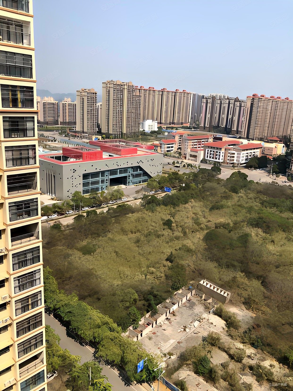 武鸣标营新区麒麟尊府电梯3室2厅2卫拎包入住