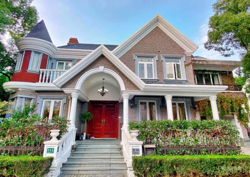 真实可看丨梦幻城堡风丨虹桥路独栋丨近西郊公园,皇朝别墅二手房,3900