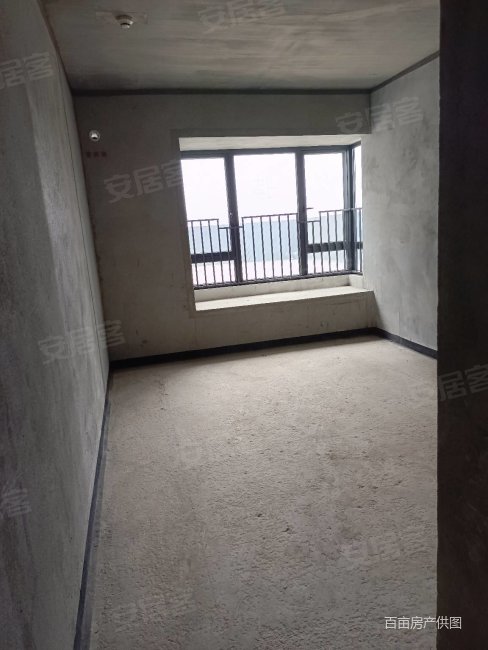 送1000平米露台 万象府三房两卫 花园菜园球场烧烤场都有了