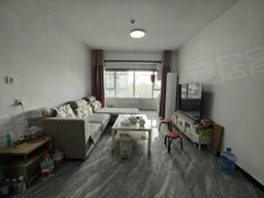 梁山城区梁山市区维也纳三室两厅一卫，简单装修拎包入住带车位出租房源真实图片