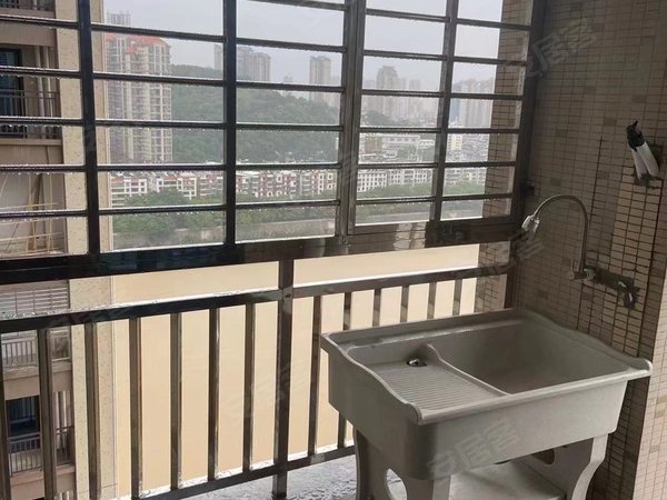 泉州安溪解放路碧湖佳苑碧湖佳苑精装两房一厅月租1700,家具家电齐全