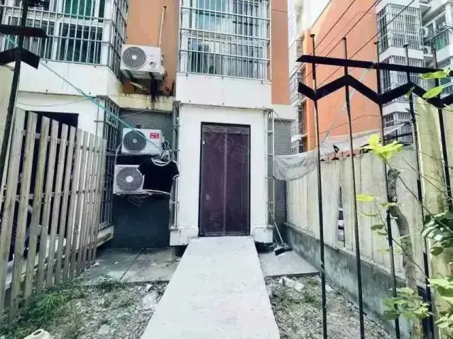 北都花园 4室1厅2卫