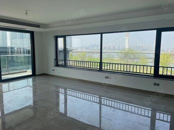 绍兴越城市区环内金茂逸墅镜湖龙茂府精装修洋房,没有出租过,随时看房